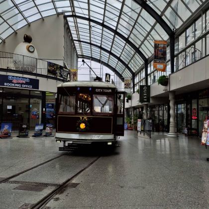 新西兰皇后镇接送机