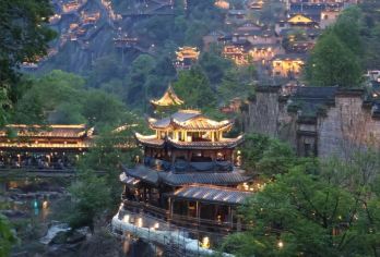 江西上饶：望仙谷+灵山风景区【包车｜私人定制｜中英文导游】【[VIP尊享服务] 专属包车出行，司机全程陪同，行程灵活可调，打造个性化旅程】