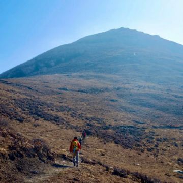 东灵山一日游【挑战北京高峰+海拔2303米+高山草甸云海】