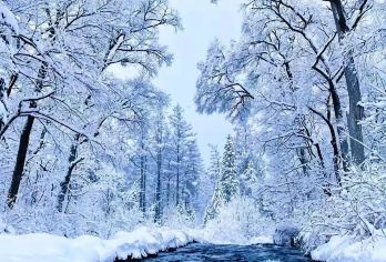 长白山仙峰雪岭景区+长白山魔界漂流一日游【[欣赏雾凇，2-6人小团，酒店接送[包含门票+车位]更加方便]】