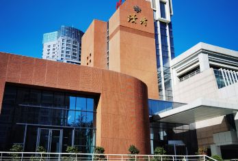 金城兰州一日行(门票+船票+午餐+交通+保险)【博物馆提供了丰富的互动体验项目，如“我要上封面”读者封面打卡活动，让游客能够参与到文化的创造和分享中】