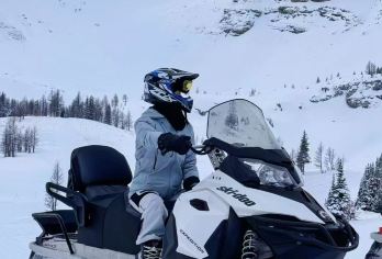 亚布力度假区 畅玩一日【优惠套餐】滑雪+雪地摩托+马拉爬犁【亚布力滑雪+马拉爬犁+雪地摩托+驯鹿部落+坦克车+八爪鱼+雪地骑马】