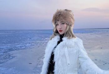 新疆博斯腾湖莲海世界+白鹭洲+海心山一日游（走环湖公路）【[服务升级]纯玩无购物，市区，火车站，上门接送；】