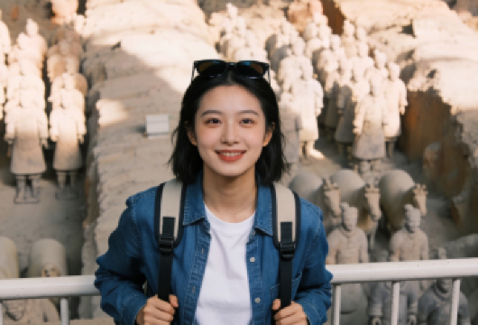 尊享·私家团“兵马俑一家一车”不拼团独立讲解/上门接送一日游【[私家独立讲解]景区内全程陪同，深度讲解历史文化，赠送耳麦，纯玩无购物，无任何隐形消费。】