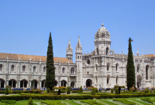 葡萄牙里斯本热罗尼莫斯修道院-贝伦塔【中文专车-惬意舒适】【中文专车出行，行程自己定义，无需等待，专属贴心服务，尽享惬意旅程】