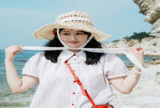 烟台【养马岛环岛不加价】司机领队赶海提供小工具丨8/15人团【不换乘-车进养马岛后海网红点打卡果冻海/拍照点位分享/8人团免费上门接区域可咨询客服‍️哦】
