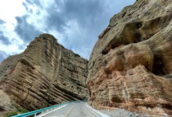 101省道一日游【S101百里丹霞+上门接+公路拍大片】【轻奢小团：拒绝人流，轻松出行，随走随停随拍；赠送旅途能量包；】