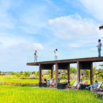 泰国北碧爱侣湾瀑布+虎窟寺一日游【小众路线|专车服务】