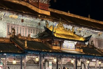 都江堰景区人工讲解+上善都江堰门票+讲解+演出票+送盖碗茶【语言生动质朴，字数精简 鼓励采用动词开头 以游客视角叙述体验场景】