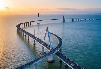 珠海情侣路+渔女+香炉湾畔+石景山+自助餐+珠澳海湾游C线【[缤纷景点]城市阳台 香炉湾畔 渔女像 珠澳海湾游观港珠澳大桥】