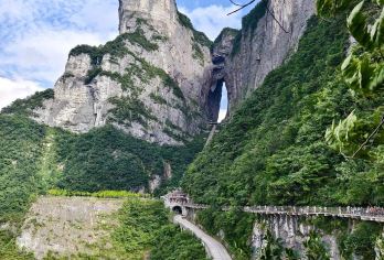 湖南张家界一日游丨独立成团英文导游讲解不含票 可选小语种【[品质保证]旅行社承诺不进任何暗店，真正0购物团型】