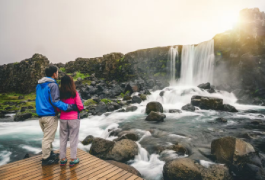 冰岛 黄金圈+火山口湖一日游 含门票/黄金瀑布/蓝色瀑布【黄金圈大环线深度游经典景点，了解冰岛历史、地质】