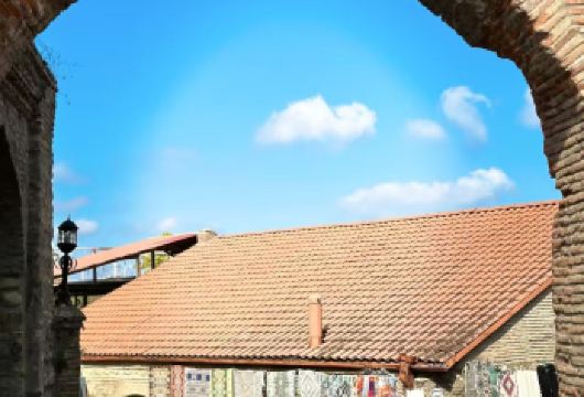 格鲁吉亚西格纳吉+博德贝修道院+圣乔治教堂|古城墙的浪漫巡礼【博德贝修道院：草甸阶梯上的 “小欧洲”chao圣地，随手拍出法式电影感】