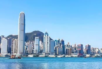 香港黄大仙祠+星光大道+太平山顶+天星小轮一日游（严选纯玩）【登太平山顶：解锁一览无余的维港，俯瞰香港全景】