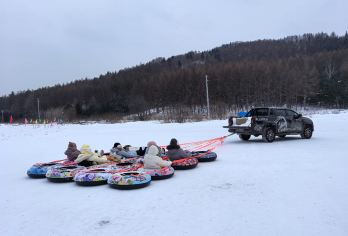 【亲子玩雪喂虎专线！】虎峰岭+横道河子+东北虎林园包车1日游【本产品为路线为[亚布力-虎峰岭-横道河子-虎林园-亚布力]若牡丹江往返，可联系客服提前预约安排。】