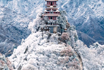 南五台︱踏终南福地赏银雪，访五台胜境观琼枝，登云顶天宫览云【西安人自己的云顶天宫，下雪秒变仙境，小白可冲】