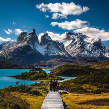 阿根廷埃尔卡拉法特出发百内公园一日游(接送+导游+午餐便当）