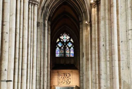 德国科隆大教堂+莱茵河畔老街一日游【10H包车+免费定制】【尊享一对一高端行程定制，豪华包车专属礼遇，专业旅行顾问24小时恭候垂询。】