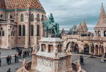 匈牙利布达佩斯城堡山+渔人堡+马加什教堂+多瑙河游船一日游【MTT独立车队，专业中文司导！】