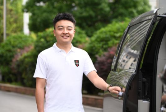 遵义会议+茅台镇+1915广场+四渡赤水纪念园一日活动包车【[优势资源]：私家团、独立用车一单一团，不拼车，专车专用，属于您的专属空间，老司机为您保驾护航。】