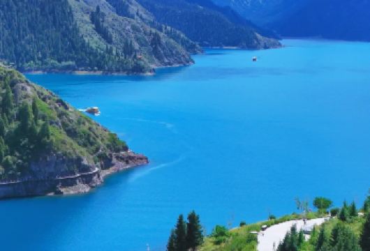 天山天池半日游【上门接送/纯玩无购物/可选早午场】【1，达人带队，精选线路，深度体验，创新玩法，贴心管家，摄影帮手，路上美景随走随停！】