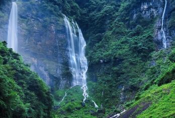 毕节吊水岩瀑布+九洞天一日游（独立出行+上门接送/无购物）【上门接送-无购物】