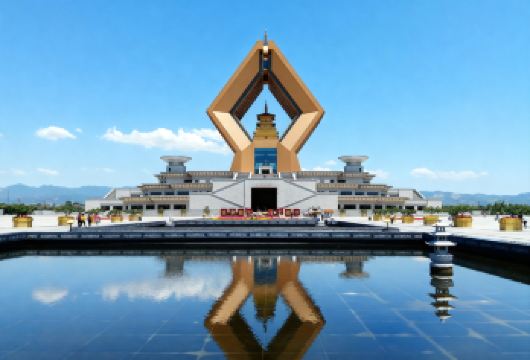 宝鸡法门文化景区+乾陵博物馆一日游【三环内上门接】【亮点一：总社发团，5年以上老司机，三环内酒店上门接；免去您倒车、转车辛苦，安全、舒心出行；】