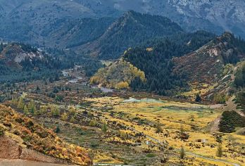 马蹄寺旅游区+张掖七彩丹霞景区一日游【2-8人精品小团】【[马蹄寺]石窟艺术瑰宝，丝路文化盛宴】