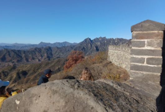 北京：八达岭长城包团游（含接送）【惊叹于八达岭长城的壮丽景色，享受专属接送服务。 按照您自己的节奏探索长城**丽的段落 提供英语司机服务，不含导游且司机不陪同攀登长城。】