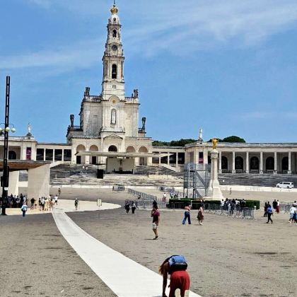 【里斯本英语小团】：法蒂玛+巴塔利亚+纳扎雷+奥比多斯1日游