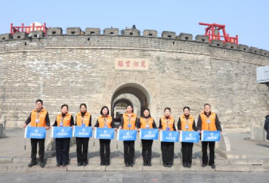 孔庙+孔府+孔林半日游【9人团+门票+3H讲解+非遗+马车】【[九人小团]9人小团，告别市面上的10人以上的大团，小团出行，让服务更贴心。】