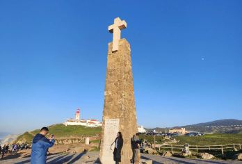 葡萄牙里斯本悬崖小镇+罗卡角+地狱之口5H半日游（2人成团)【陆止于此，海始于斯】