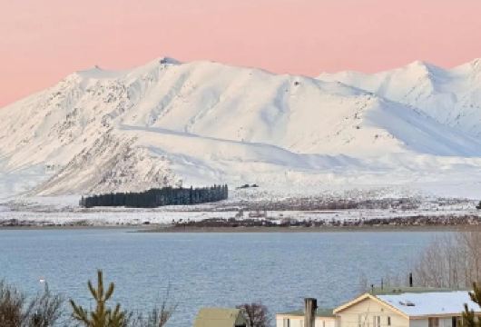 新西兰皇后镇-天堂镇-箭镇-瓦卡蒂普湖-中文包车私享行【精选热门景点，高效游玩不走回头路，深度了解文化内涵，贴心服务保障，轻松享受旅程，性价比超高的旅行。】