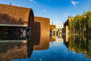 景德镇中国陶瓷博物馆+皇窑+陶阳里御窑博物馆+雕塑瓷厂一日游【”瓷都旅游“品牌官方授权，人数China，从”瓷“开始！[打卡网红景点l代约门票l特色美食l明星导游】