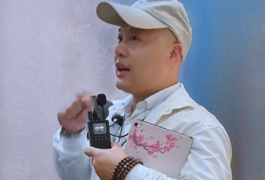 四川博物院半日游【私享包团人工讲解 多语种 深度精讲】【[多语种精讲]可选中文、英语、日语、德语、俄语、韩语、法语等（除中、英语，其他语种需提前2天预订）】