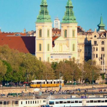 匈牙利布达佩斯往返周边-多瑙河湾全景网红经典景点-包车-精选