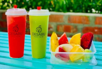 柔佛迪沙鲁日游|水果园|神庙村|动物园|门票全包|新山出发【走进果园，见证水果成长过程，品尝新鲜时令水果。还能与可爱动物互动，让大小朋友都尽兴！】