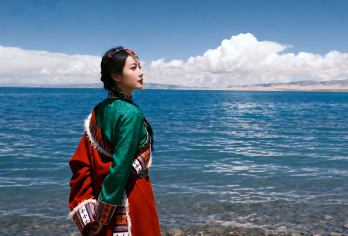 塔尔寺+日月山+青海湖+拉脊山一日游【市内可接送】【1，达人带队，精选线路，深度体验，创新玩法，贴心管家，摄影帮手，路上美景随走随停！】