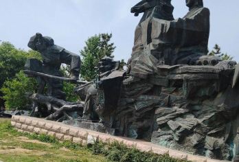 花果山半自由行【解锁《西游记》发源地！打卡玉女峰、水帘洞，邂逅野生猕猴，沉浸式西游互动，玩转大圣故里】