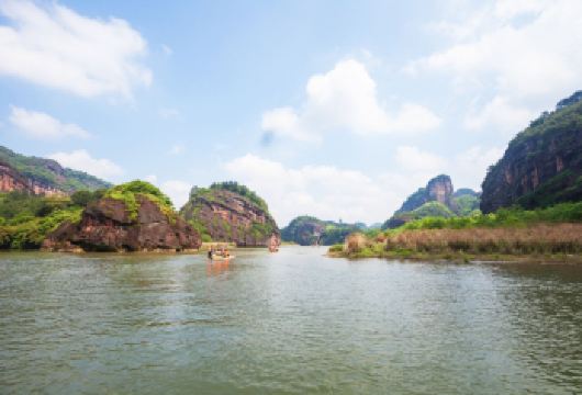 南昌龙虎山风景区一日游·观天师府 泸溪河竹筏漂流 含导游讲解【含门票 导游讲解 市区接送】