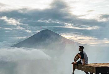 巴厘岛天空之境  Lahangan sweet天空之门水宫【[穿越时空的地方]无限接近天空之境，神秘Ins网红打卡点，巴厘岛经典线路之一】