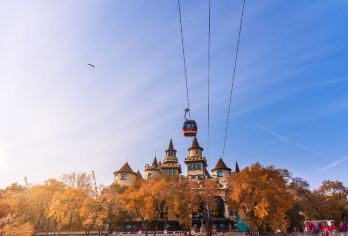 哈尔滨中央大街+圣索菲亚教堂+松花江观光索道+哈药六厂一日游【专车接送/行程可定制】