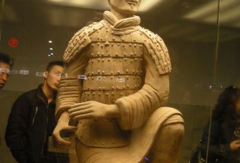 西安：兵马俑博物馆一日私人游览【参观雄伟壮丽的秦始皇陵 在私人导游的带领下参观兵马俑博物馆 在西安享受便捷的酒店接送服务】