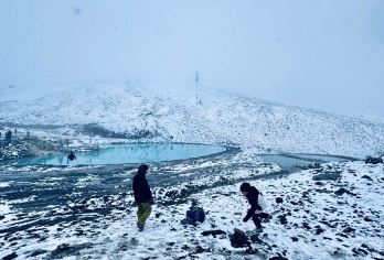 兰州往返 门源岗什卡 精品一日游·大自然冰川盛景【邂逅一场大自然的冰川盛景—七彩飞瀑】