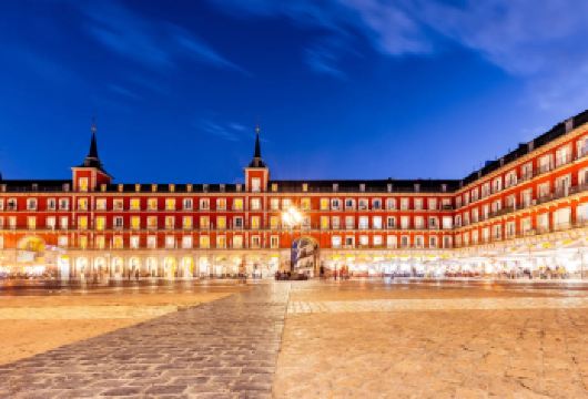 西班牙马德里包车一日游【马约尔广场+圣伊西德罗教堂+上门接送【走遍奥地利王朝遗迹，触摸帝国黄金时代】