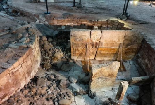 广东南越王墓博物馆半日游【2-15人小团+深度讲解】【[品质保障]优选商品，品质拒绝购物 、无自费】