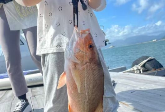 珠海专业钓鱼艇出发4小时 可散拼可包船 提供鱼饵渔具 矿泉水【正规船队码头 纯玩海钓无二次收费 收获都可以带走】