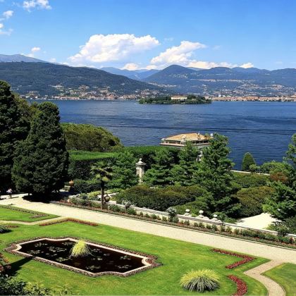 湖光山色治愈之旅 米兰-斯特雷萨-悬崖修道院【不含票】