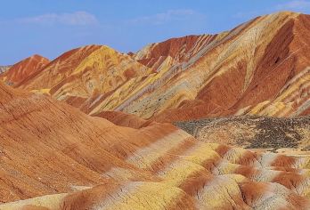平山湖+七彩丹霞一日游【包车游 | 管家式服务+免费接送】【独立包车，随性自如】