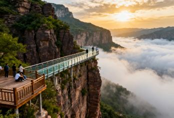 邯郸东太行一日游【门票+往返索道+电梯+玻璃栈道｜套餐自选】【东太行景区，是一处集太行山雄、奇、险、峻和巧石、云海、清幽、变幻于一体的山岳型自然景区。】